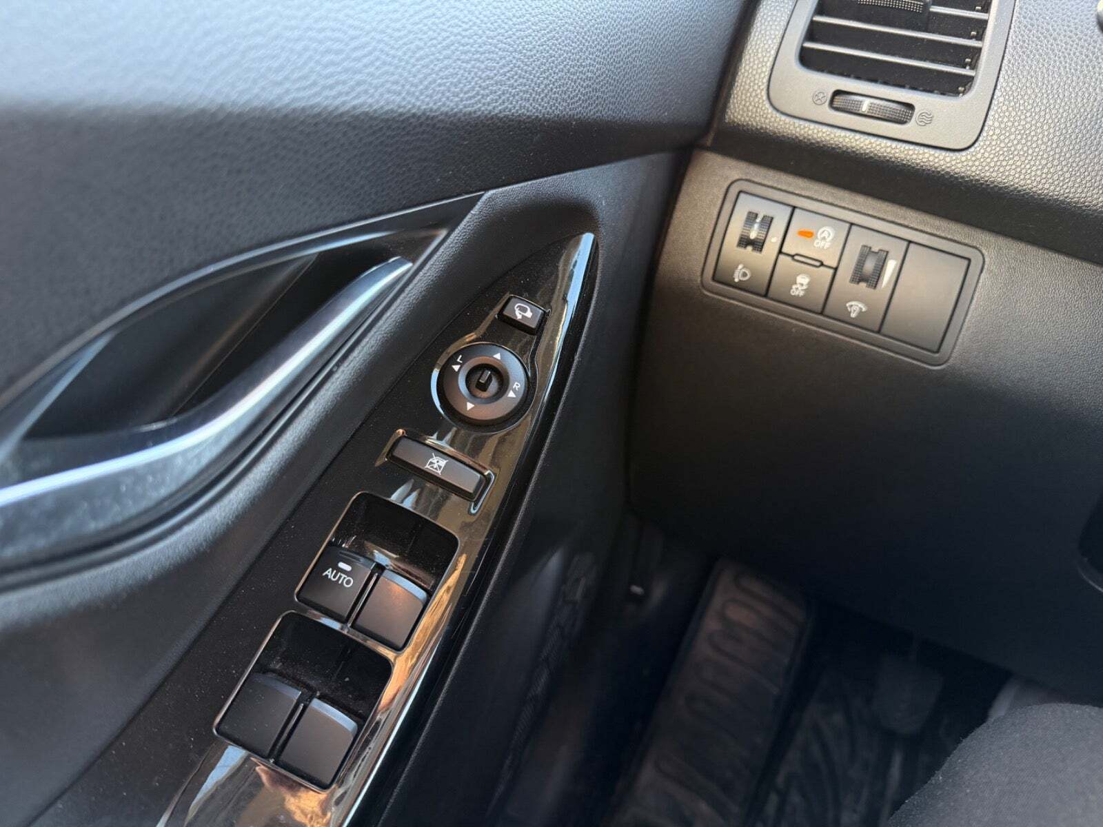 Grå Hyundai ix20 fra 2011