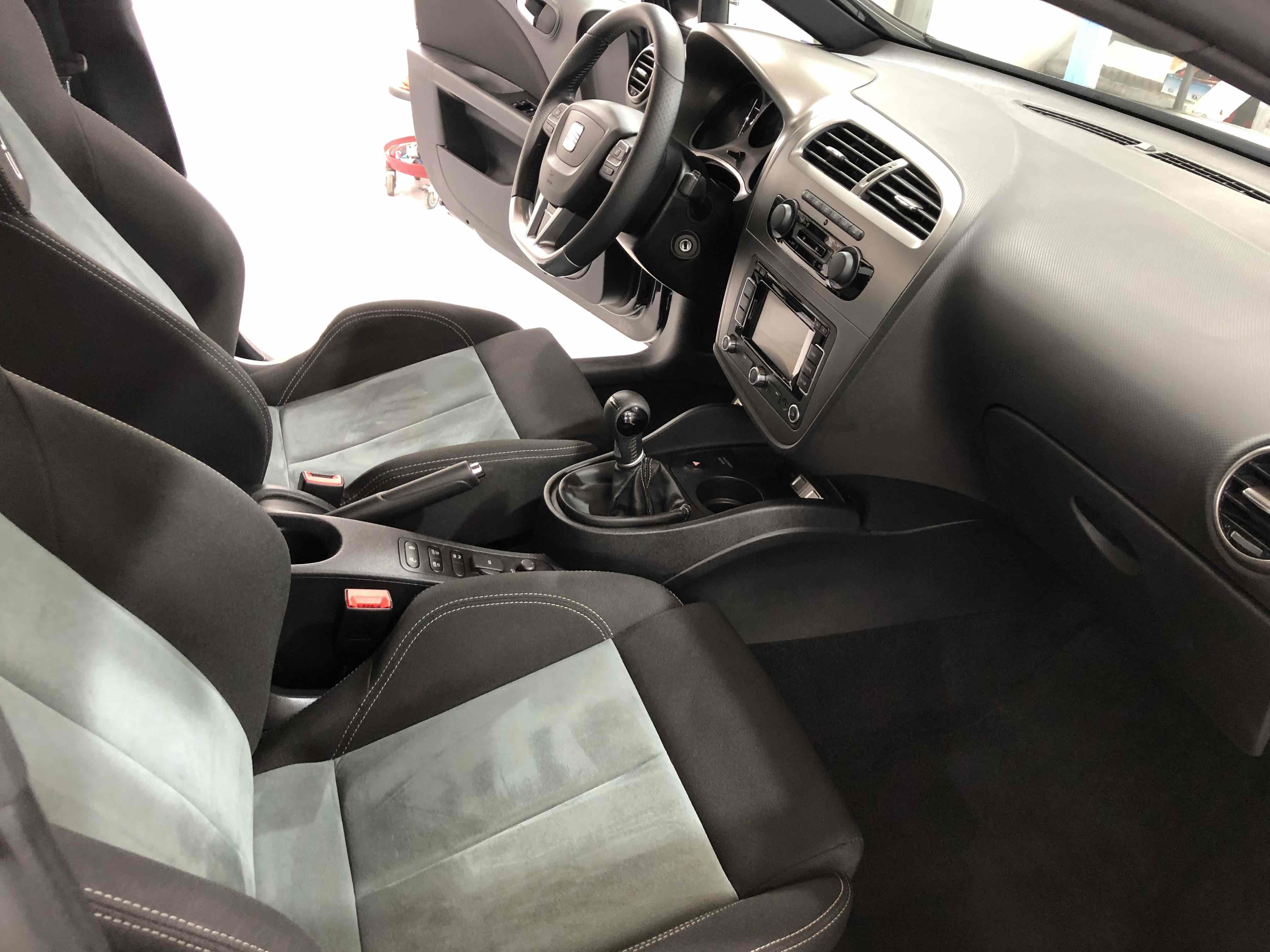 Sort Seat Leon fra 2012
