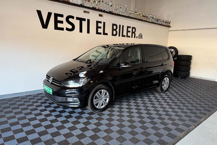 Sort VW Touran fra 2016