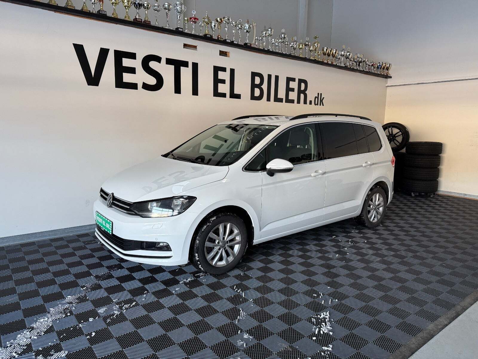 VW Touran 2,0 TDi 150 Highline DSG Van