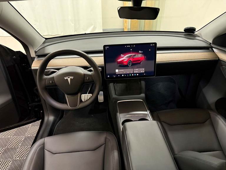 Tesla Model Y Performance AWD