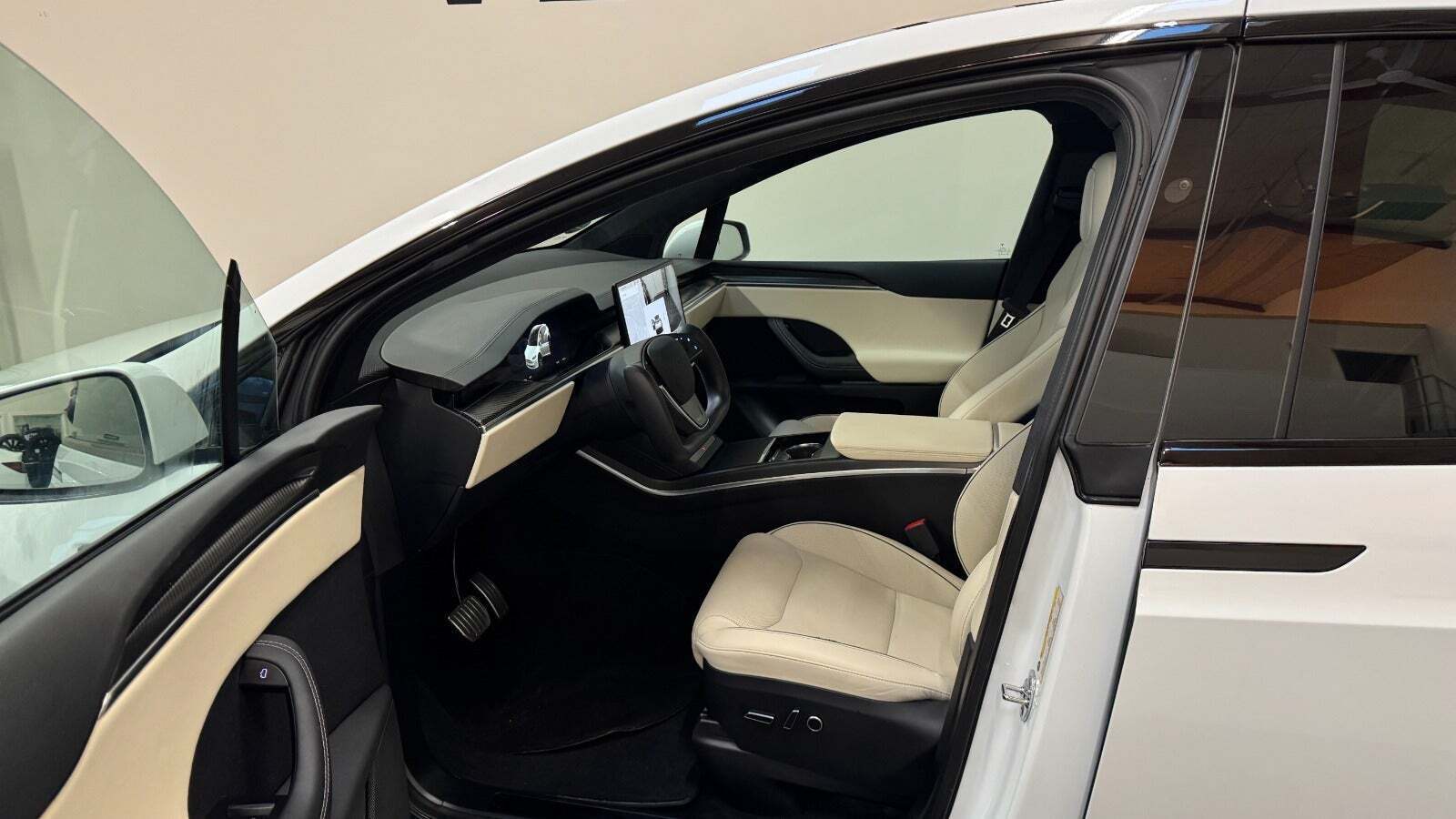 Tesla Model X Plaid AWD