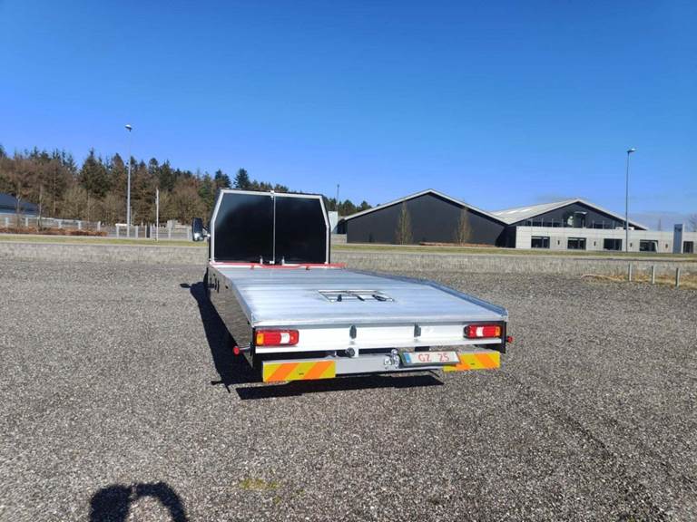 Iveco Daily 3,0 70C18 5100mm Chassis AG8