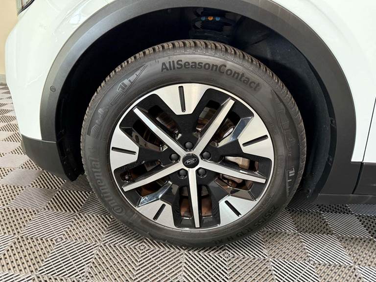 Ford Explorer 77 Select Extended Range