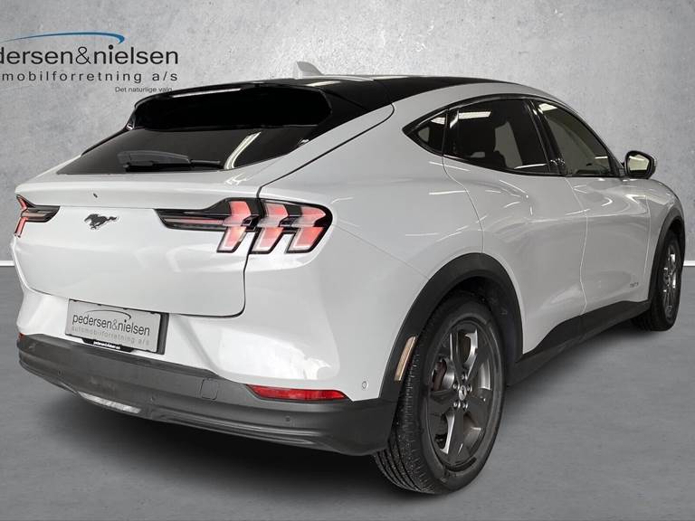 Ford Mustang Mach-E EL SR 269HK 5d Aut.