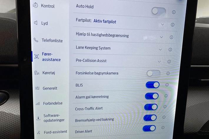 Hvid Ford Mustang Mach-E fra 2021