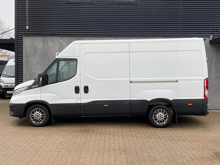 Iveco Daily 3,0 35S18 12m3 D 180HK Van 8g Aut.
