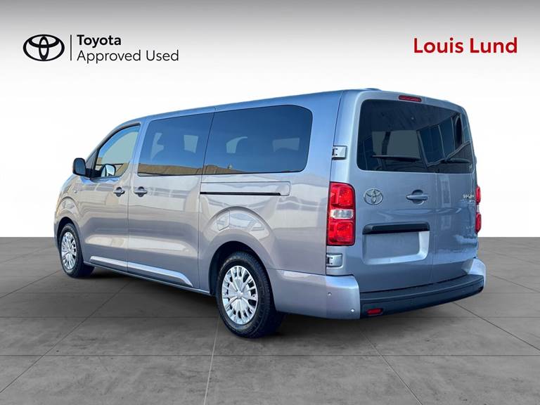 Toyota Proace Verso Electric Long EL Combi En skydedør 136HK Aut.