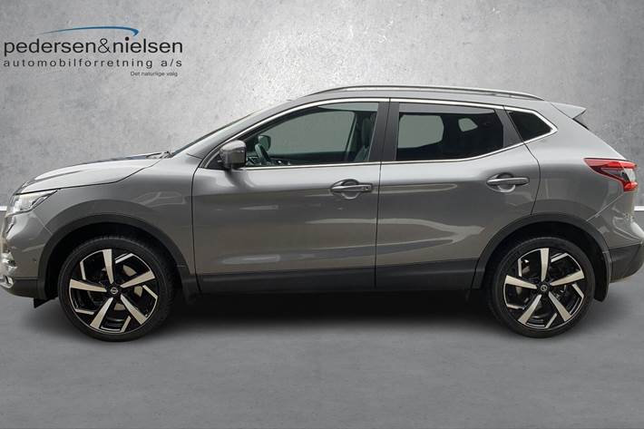 Grå Nissan Qashqai fra 2018