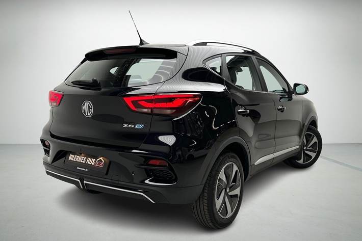 Sort MG ZS EV fra 2023
