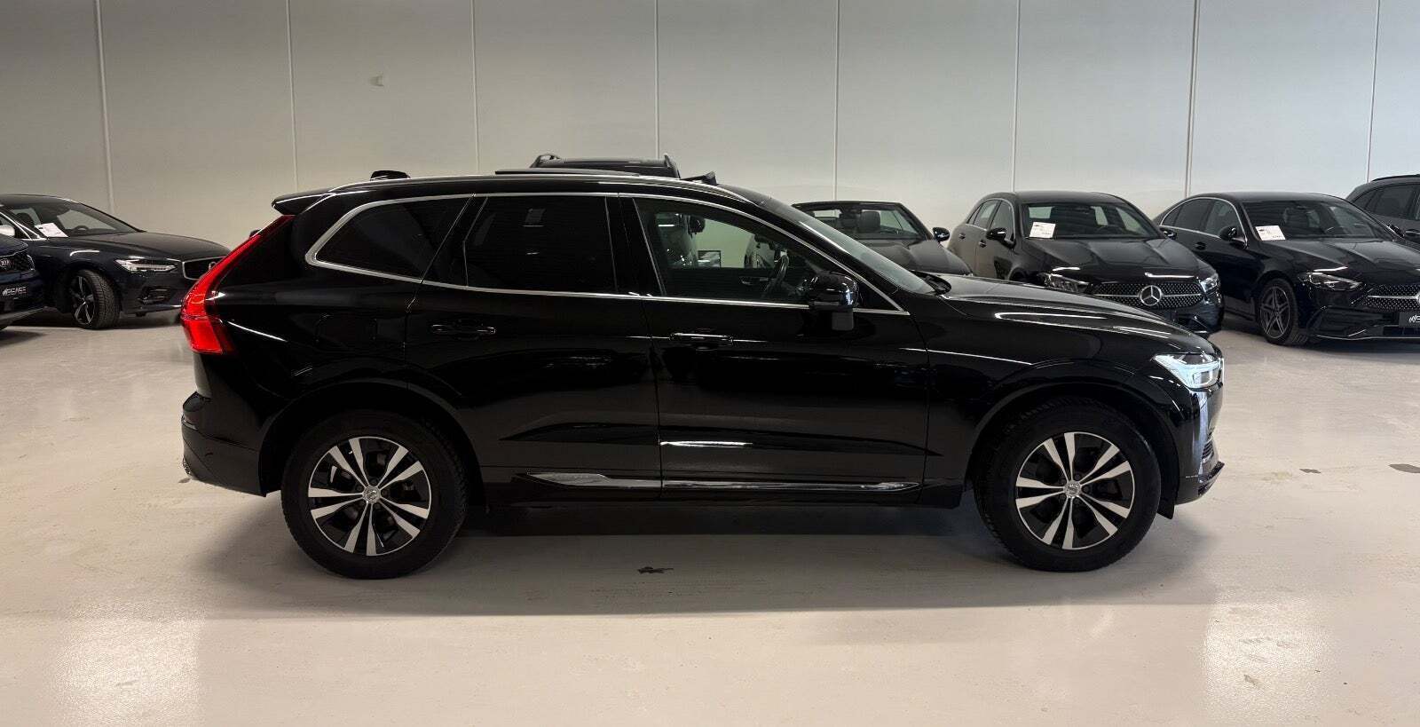 Sort Volvo XC60 fra 2021