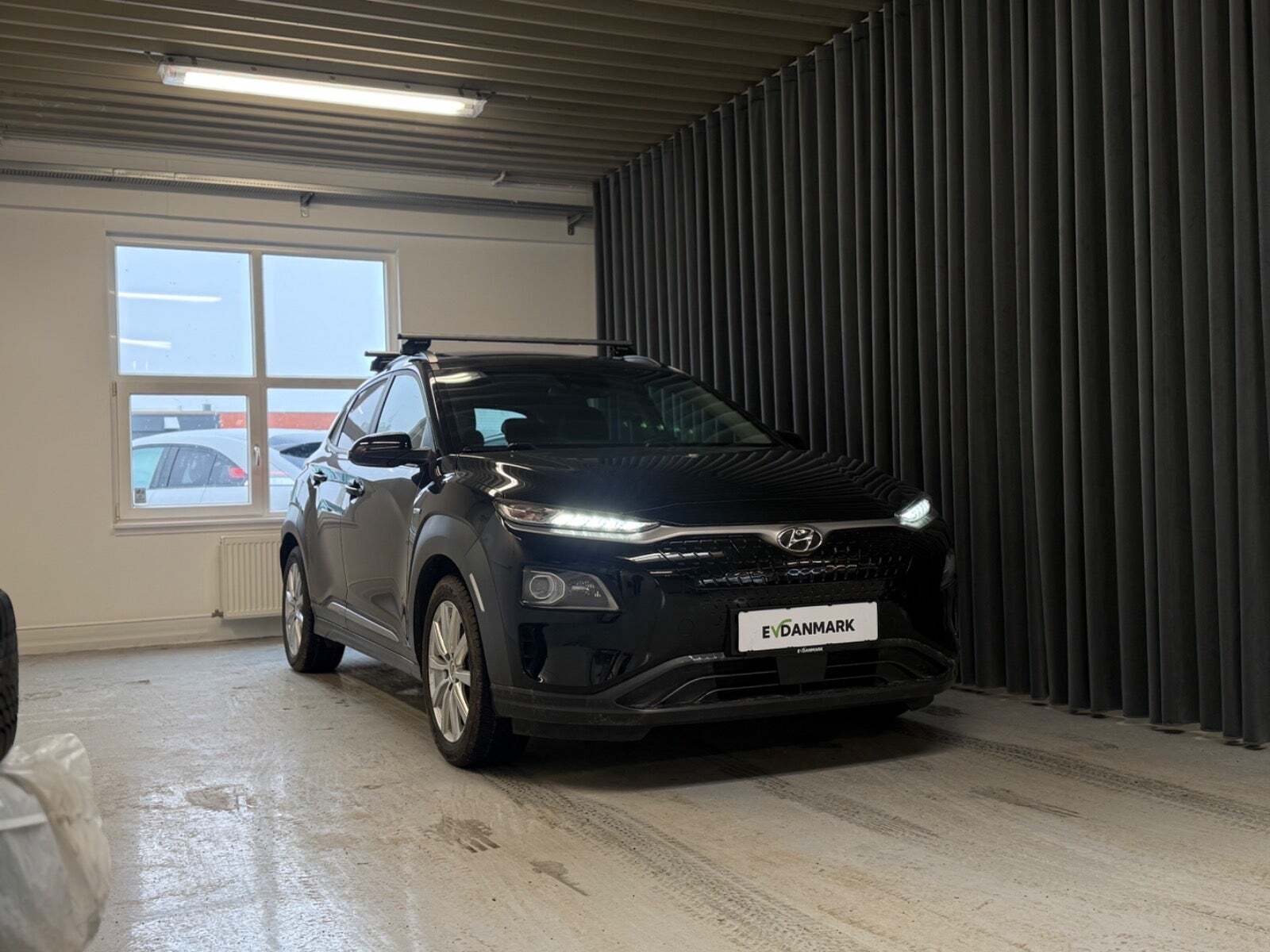 Hyundai Kona 64 EV Premium