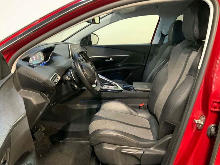 Peugeot 3008 1,6 BlueHDi 120 Allure EAT6