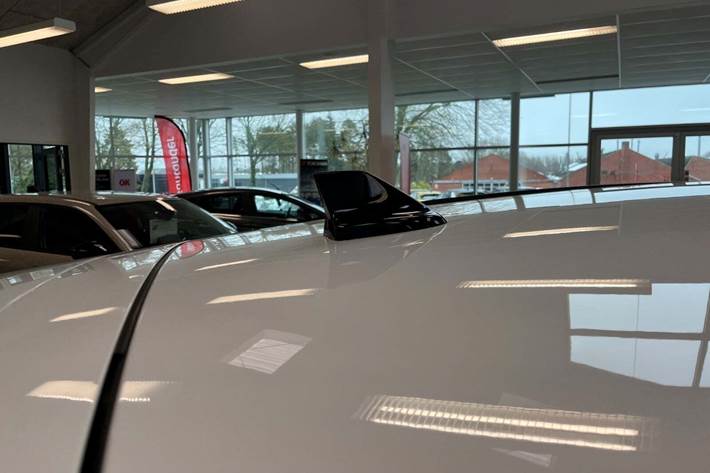 Hvid Ford Kuga fra 2020