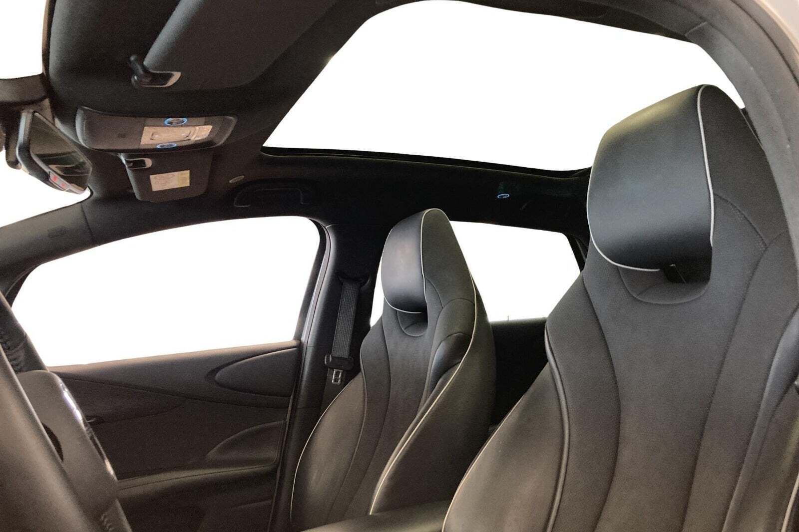 Hvid BYD Dolphin fra 2024