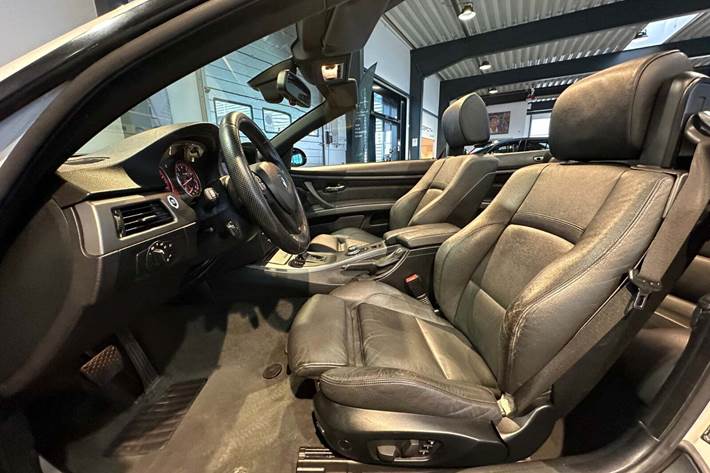 Hvid BMW 335i fra 2008