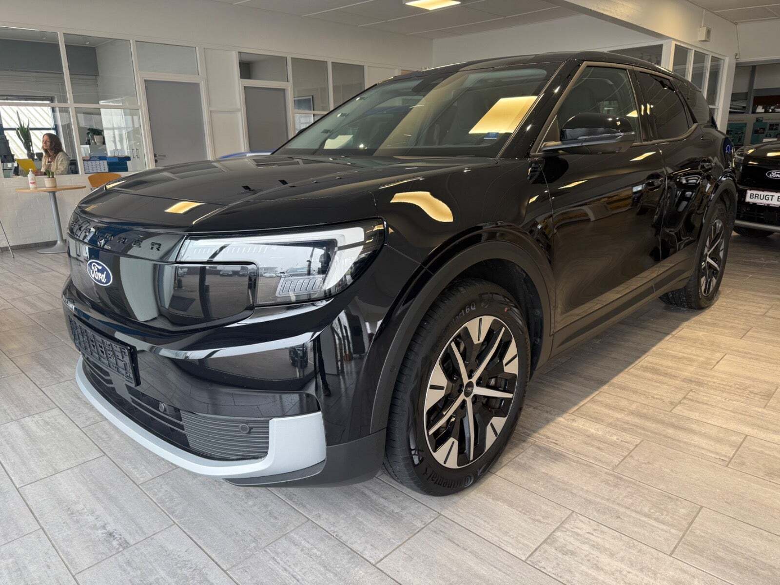 Ford Explorer 79 Select Extended Range AWD