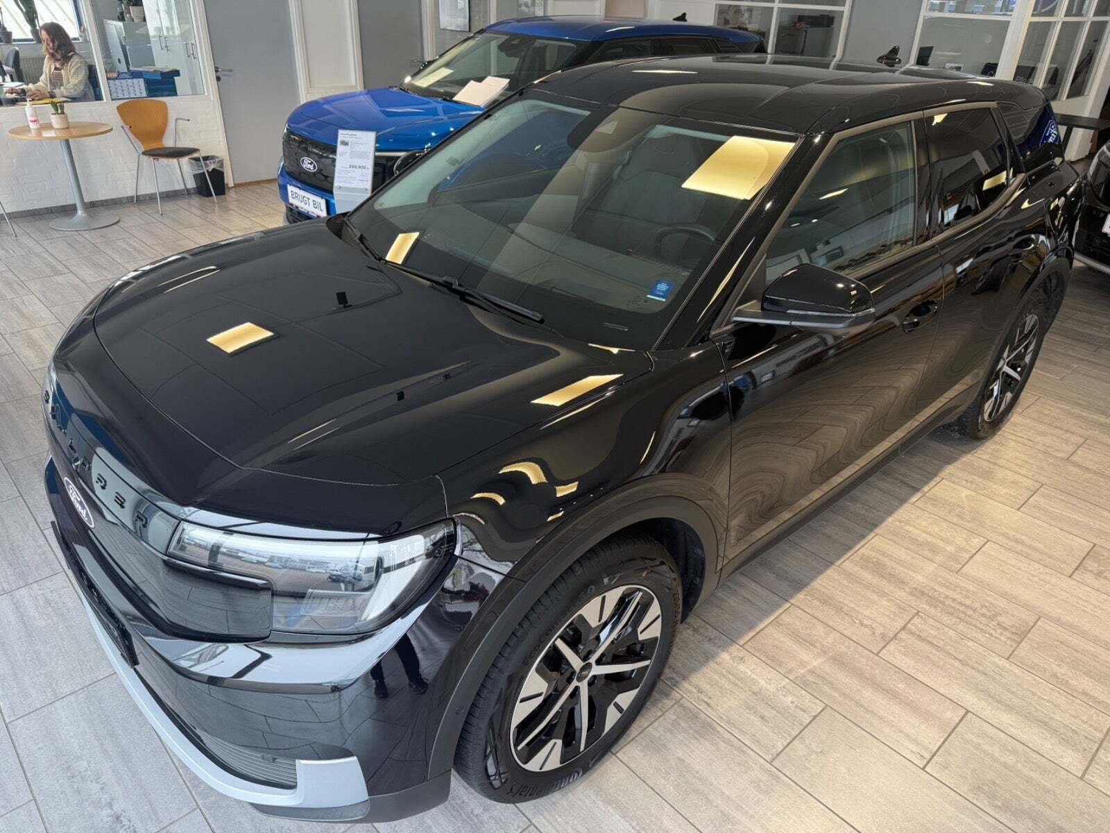 Ford Explorer 79 Select Extended Range AWD