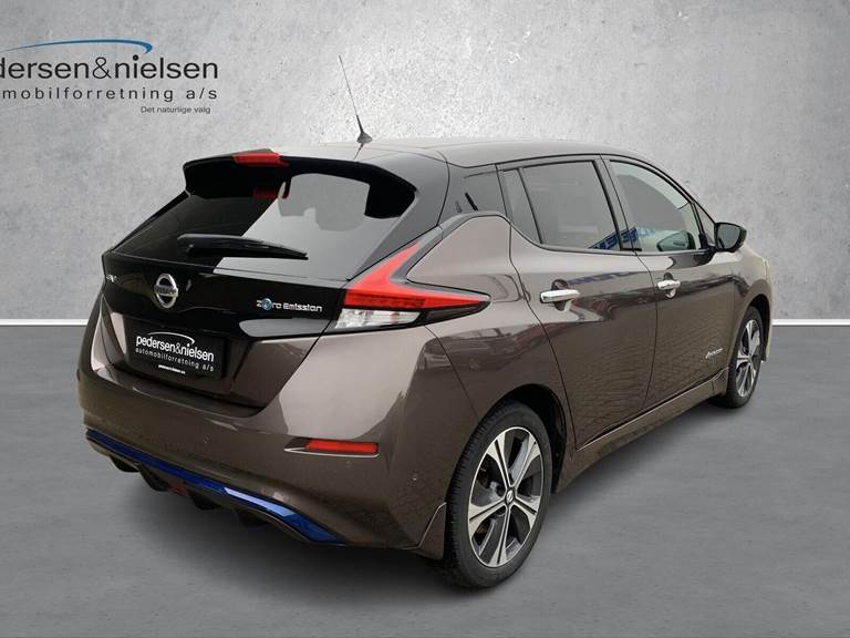 Nissan Leaf EL Tekna 62 kWh 214HK 5d Aut.
