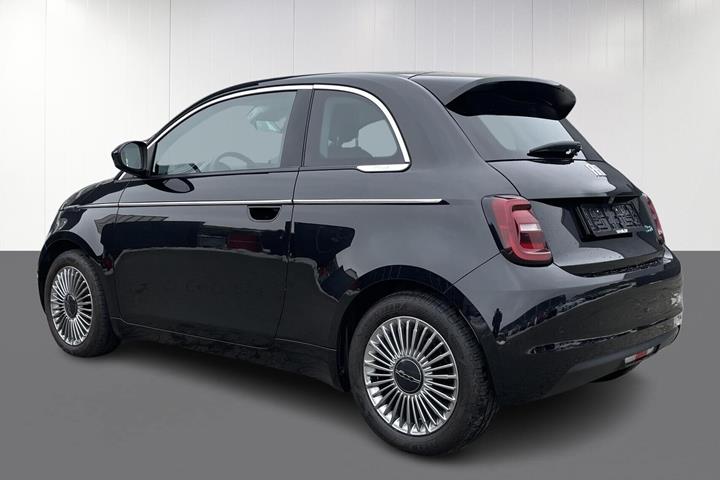 Sort Fiat 500e fra 2024