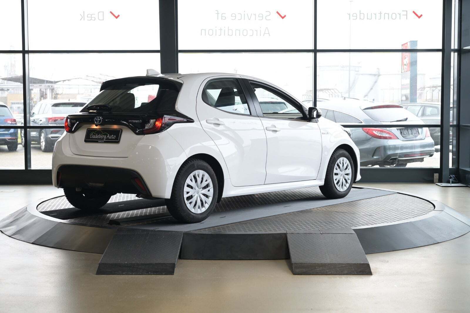 Toyota Yaris 1,5 Hybrid H3 e-CVT