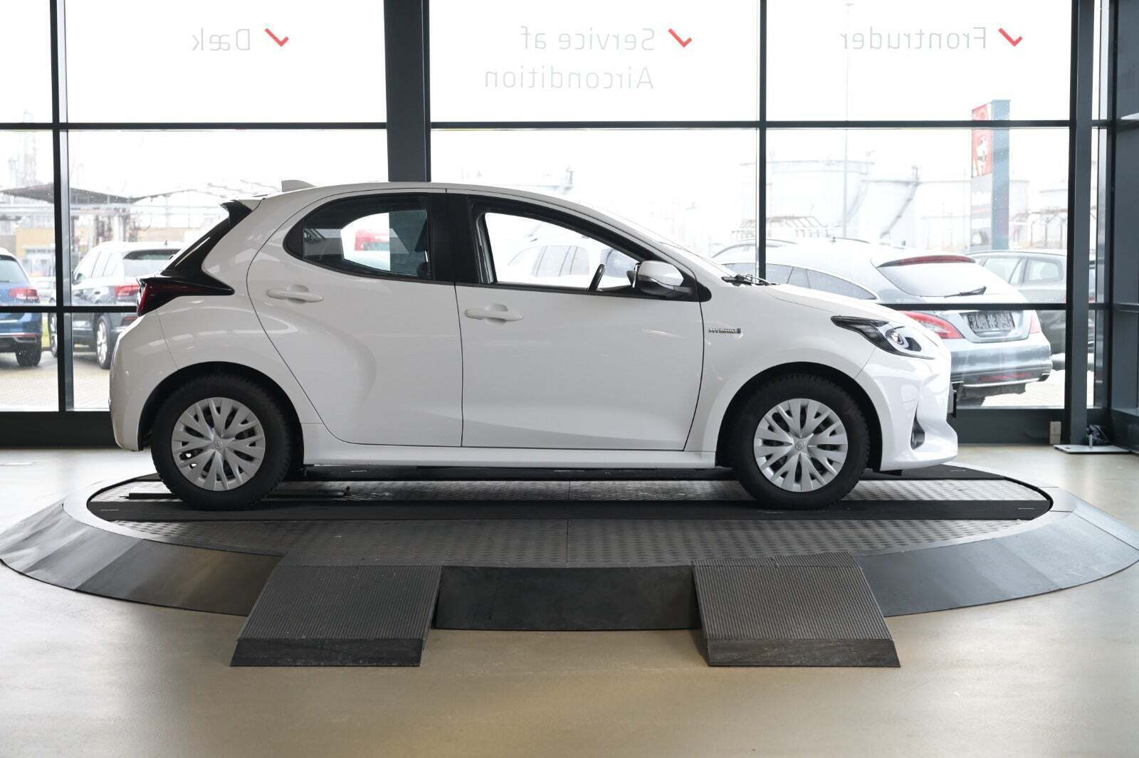 Toyota Yaris 1,5 Hybrid H3 e-CVT