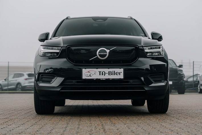 Sort Volvo XC40 fra 2022