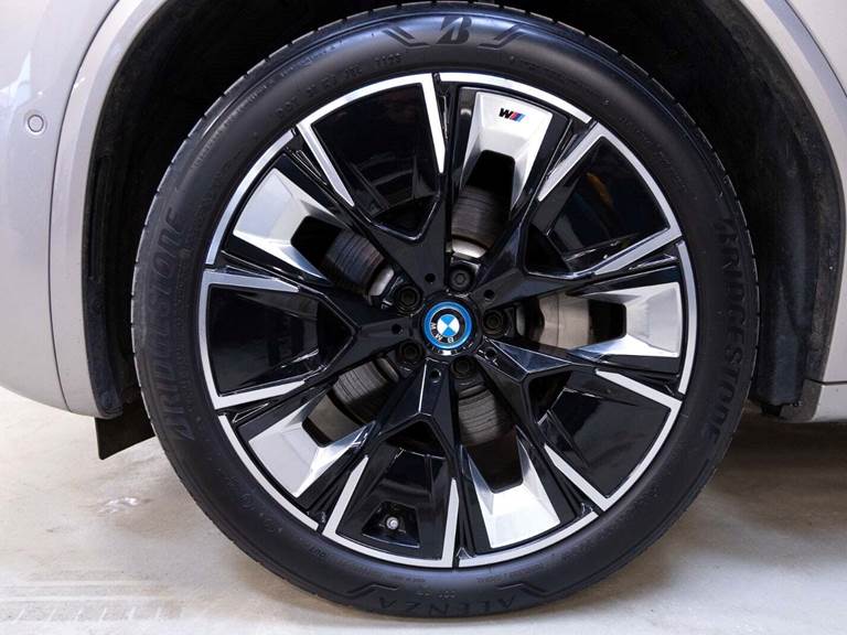 BMW iX3 Charged Plus M-Sport