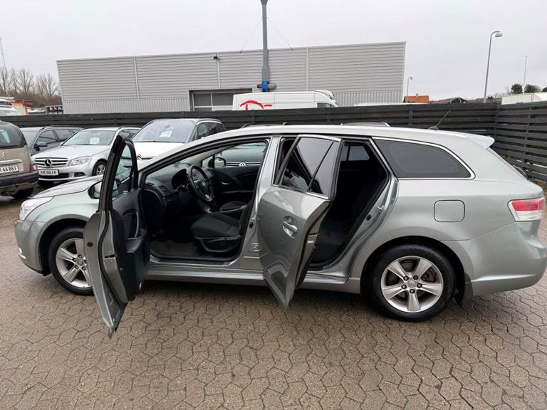 Toyota Avensis 1,6 VVT-i T2 stc.