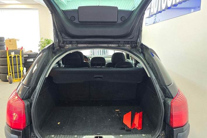 Sort Peugeot 407 fra 2006