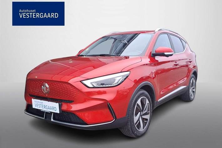 Rød MG ZS fra 2021 set udefra