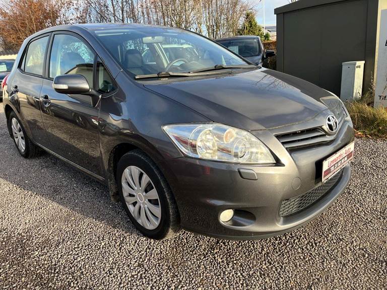 Toyota Auris 1,6 T2