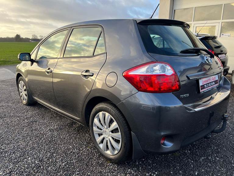 Toyota Auris 1,6 T2