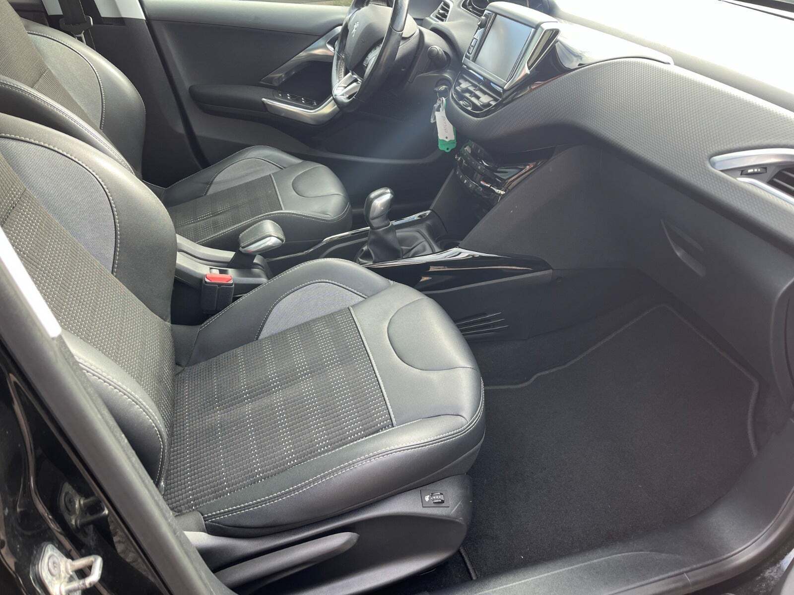 undefined Peugeot 2008 fra 2017