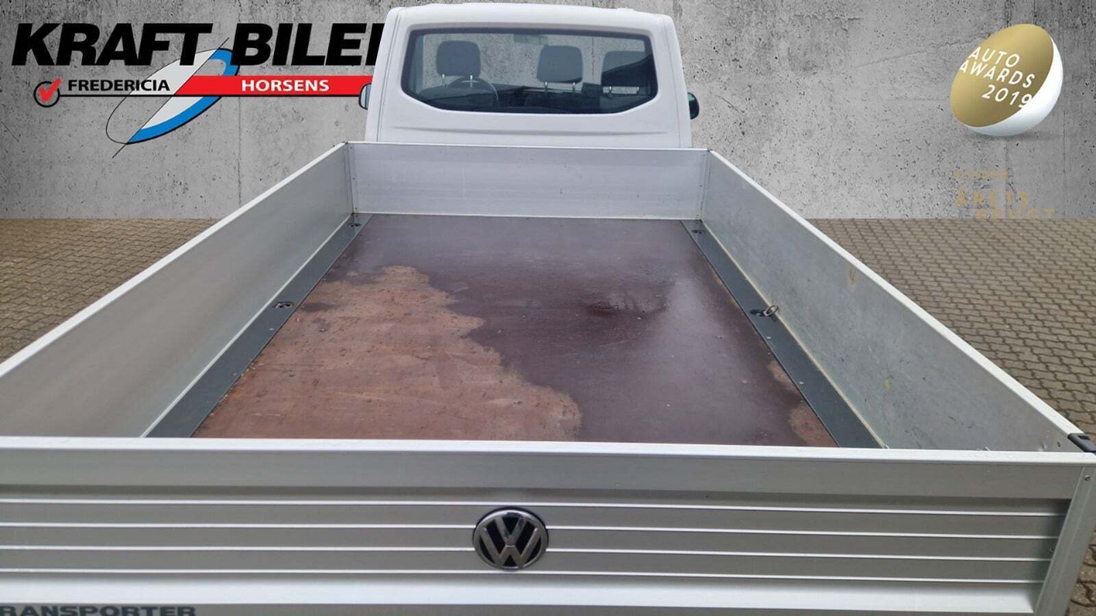Hvid VW Transporter fra 2024