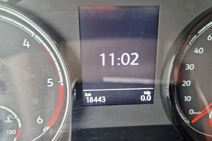 Hvid VW Transporter fra 2024