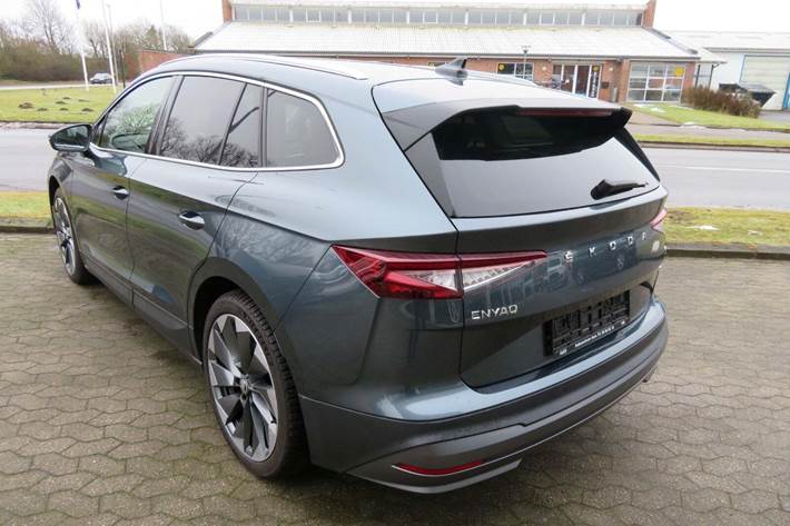 Grå Skoda Enyaq fra 2021