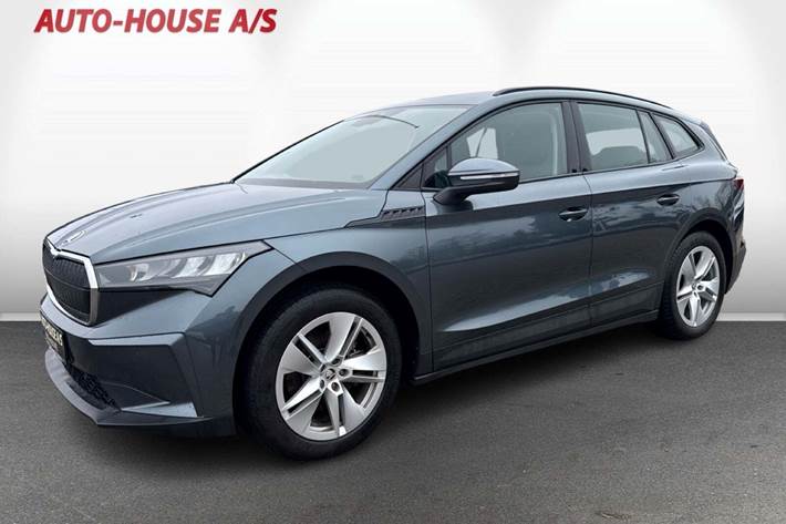 Grå Skoda Enyaq fra 2021 set udefra