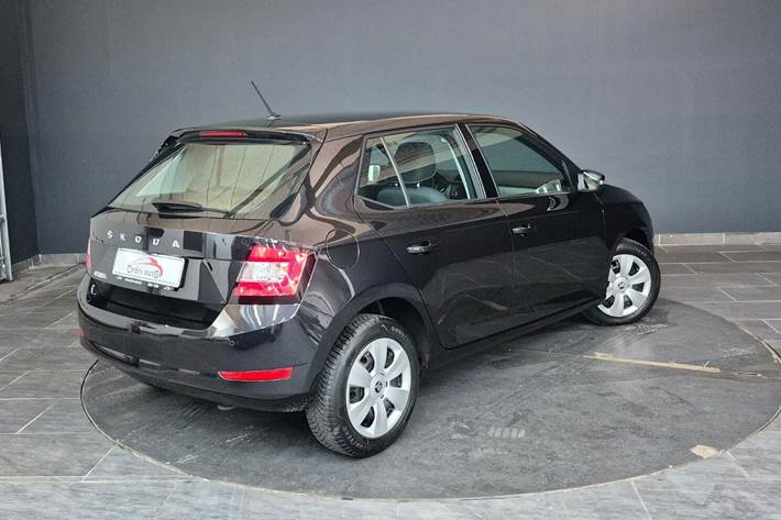 Sort Skoda Fabia fra 2020