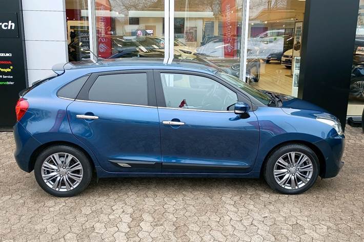 Blå Suzuki Baleno fra 2019