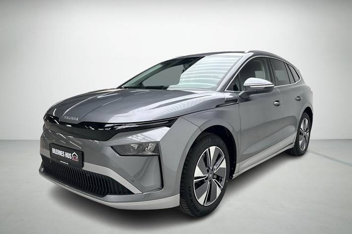Grå Skoda Enyaq fra 2025 set udefra