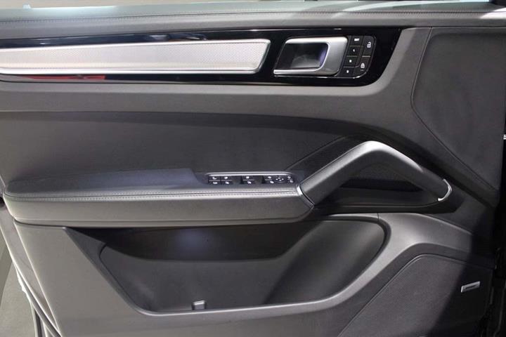 undefined Porsche Cayenne fra 2023