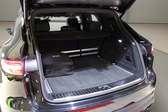 undefined Porsche Cayenne fra 2023