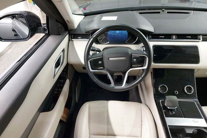 undefined Land Rover Range Rover Velar fra 2022