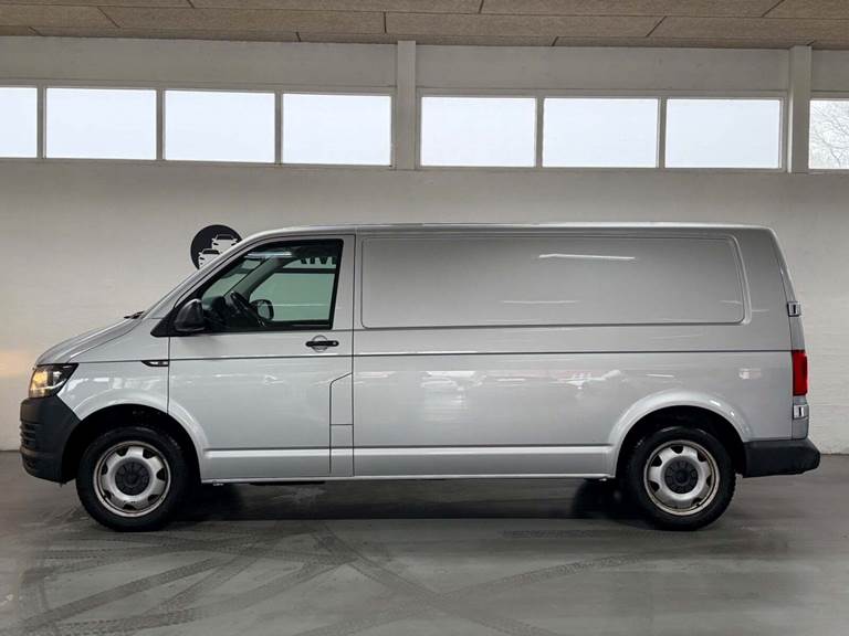 VW Transporter 2,0 TDi 204 Kassevogn DSG lang