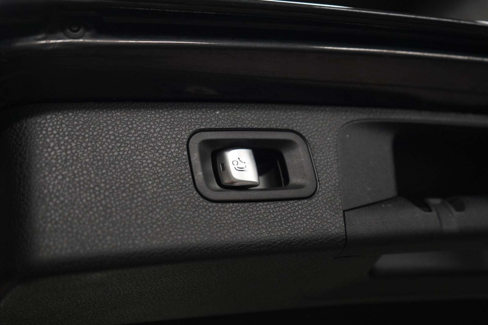 Mercedes E300 de 2,0 stc. aut.