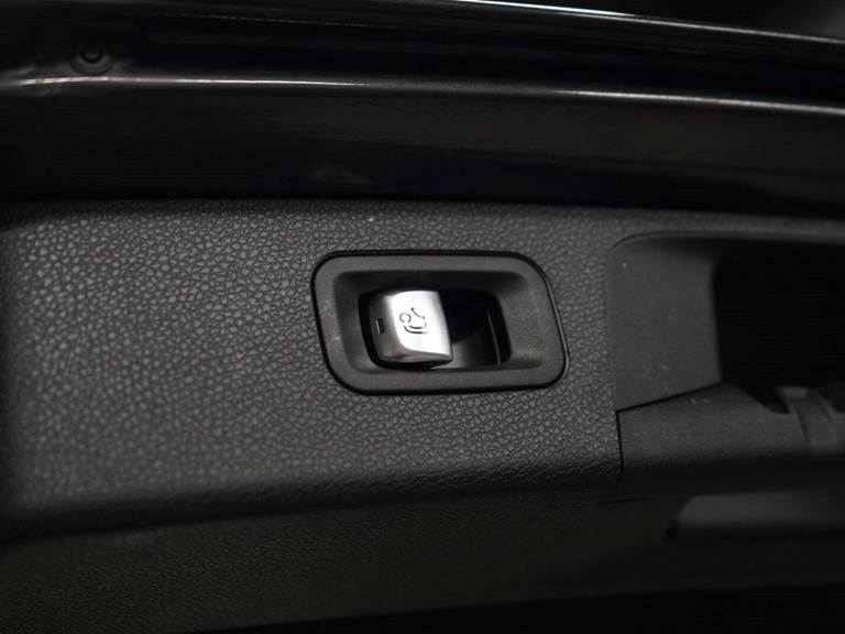 Mercedes E300 de 2,0 stc. aut.