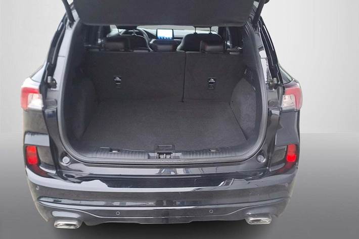 Sort Ford Kuga fra 2021