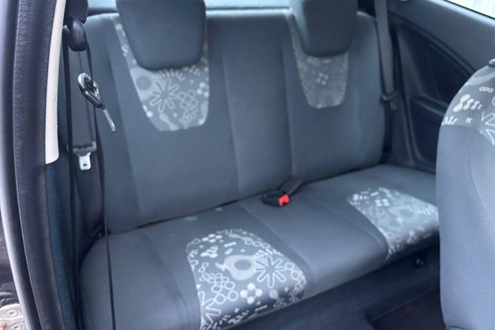 Sort Ford Ka fra 2013