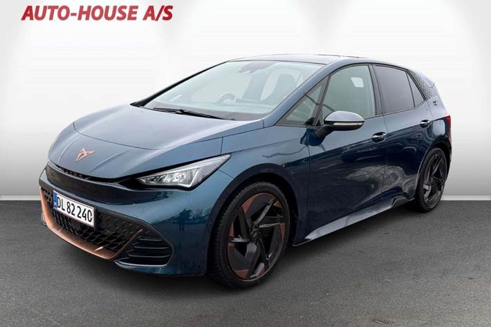 Blå Cupra Born fra 2022 set udefra